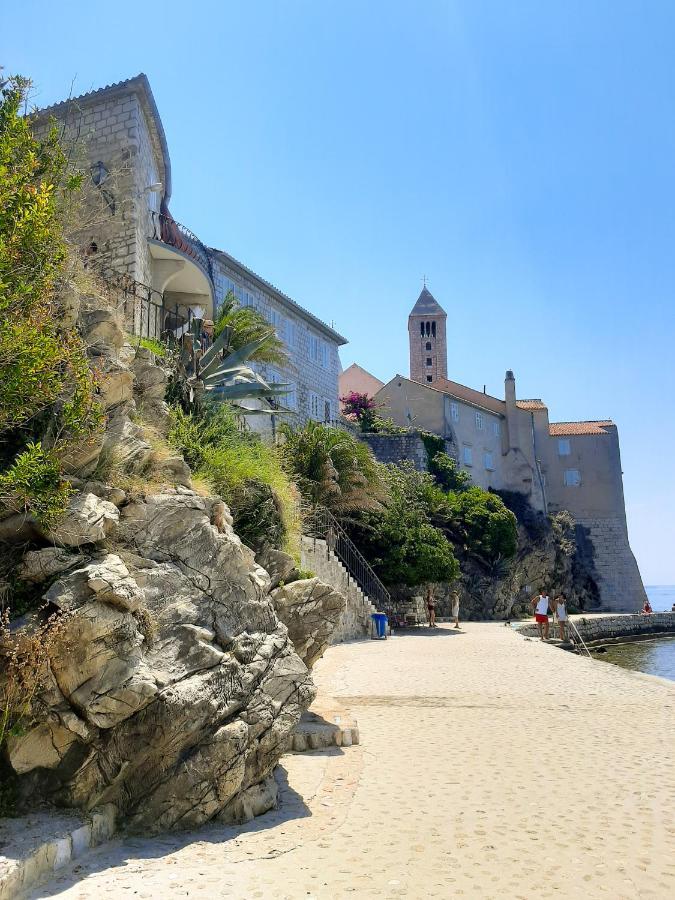 Apartments Stokic Rab Town Buitenkant foto