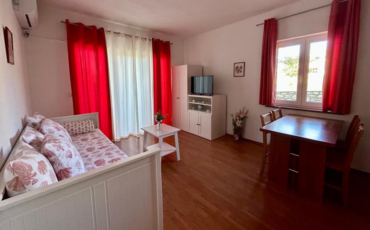 Apartments Stokic Rab Town Buitenkant foto